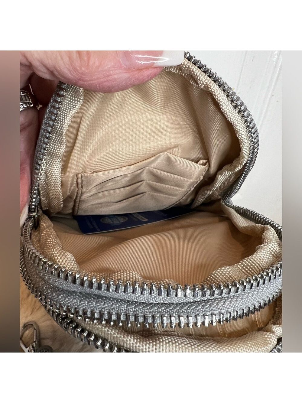 NEICOA MINI Small Sling Bag, Purse Vegan Leather Crossbody Bag - Picture 7 of 8